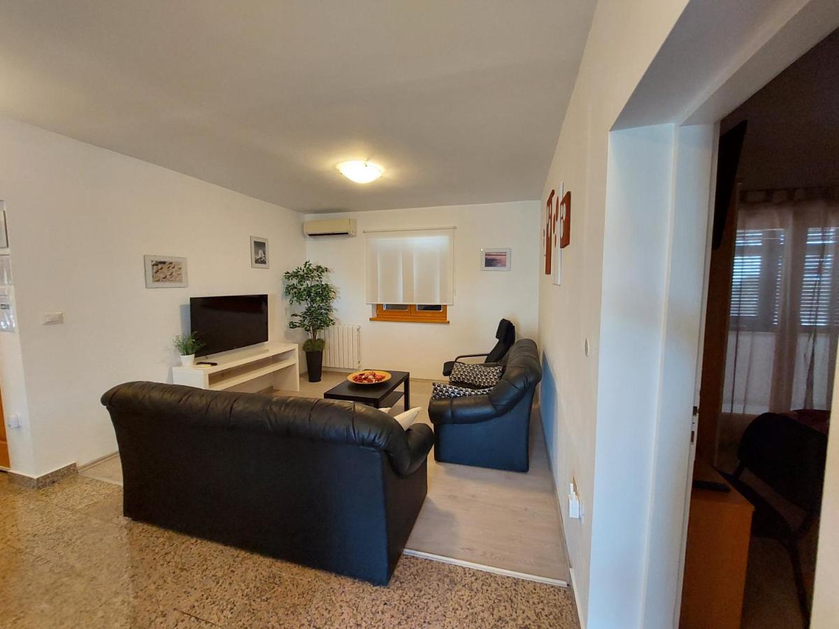 Apartment Luisa Poreč Exterior foto